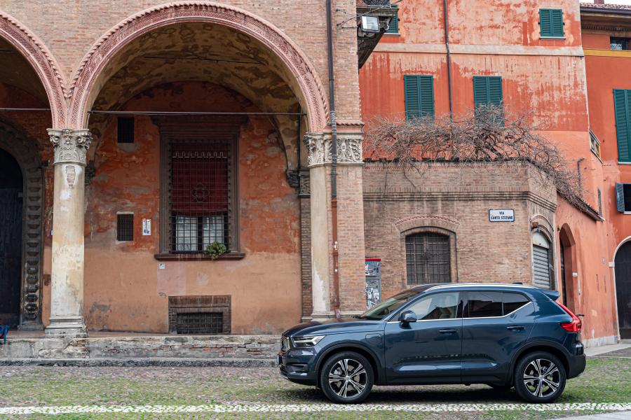  Volvo XC40 T5 Plug-in Hybrid Inscription 2020 года  (WW) (фото 23 из 44)